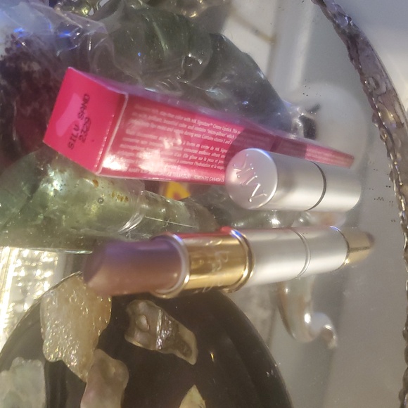 Mary Kay Signature Cream Lip Stick RETIRED Silver Sand - Picture 2 of 9